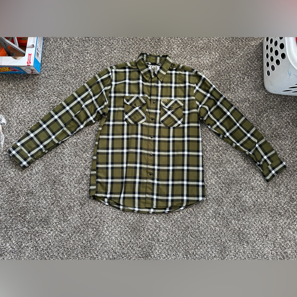 Dixxon Men’s Flannel Green/White/Black THE .556 Long Sleeve Button Up Sz L